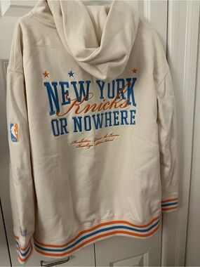 Rare find : New York Or Nowhere Knicks Cream zip  Hoodie